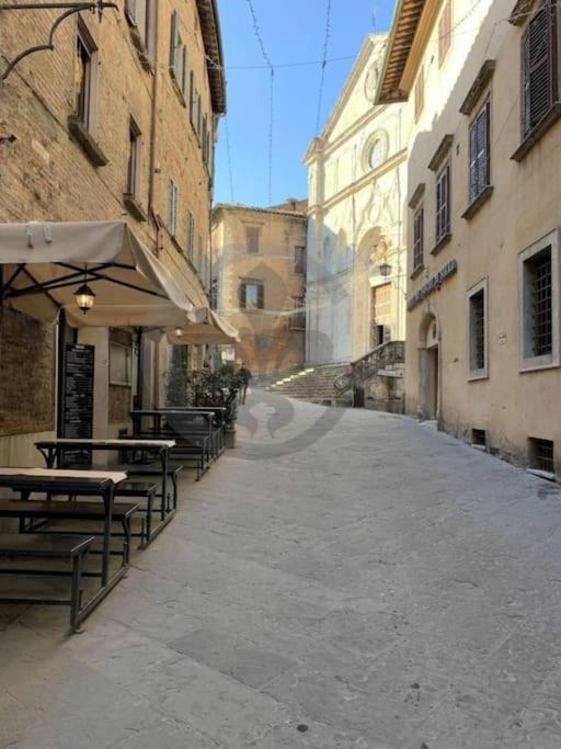 Appartamento La Finestra Sul Corso Montepulciano Stazione Esterno foto